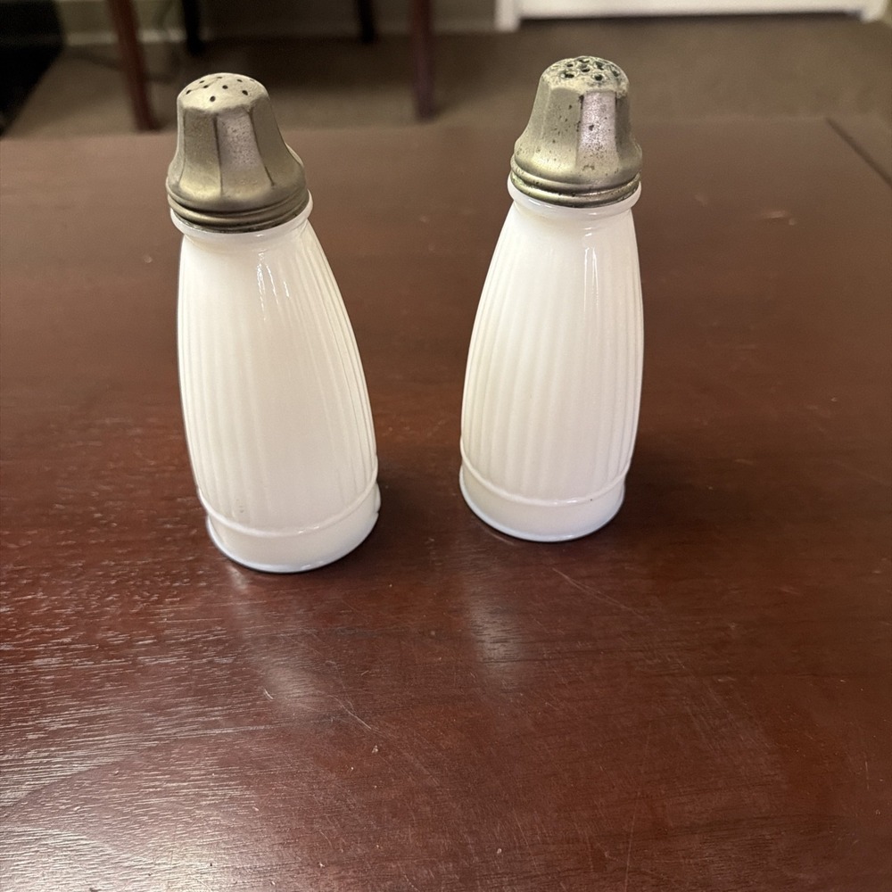 Vintage Milk Glass Salt And Pepper Shakers 5.5"